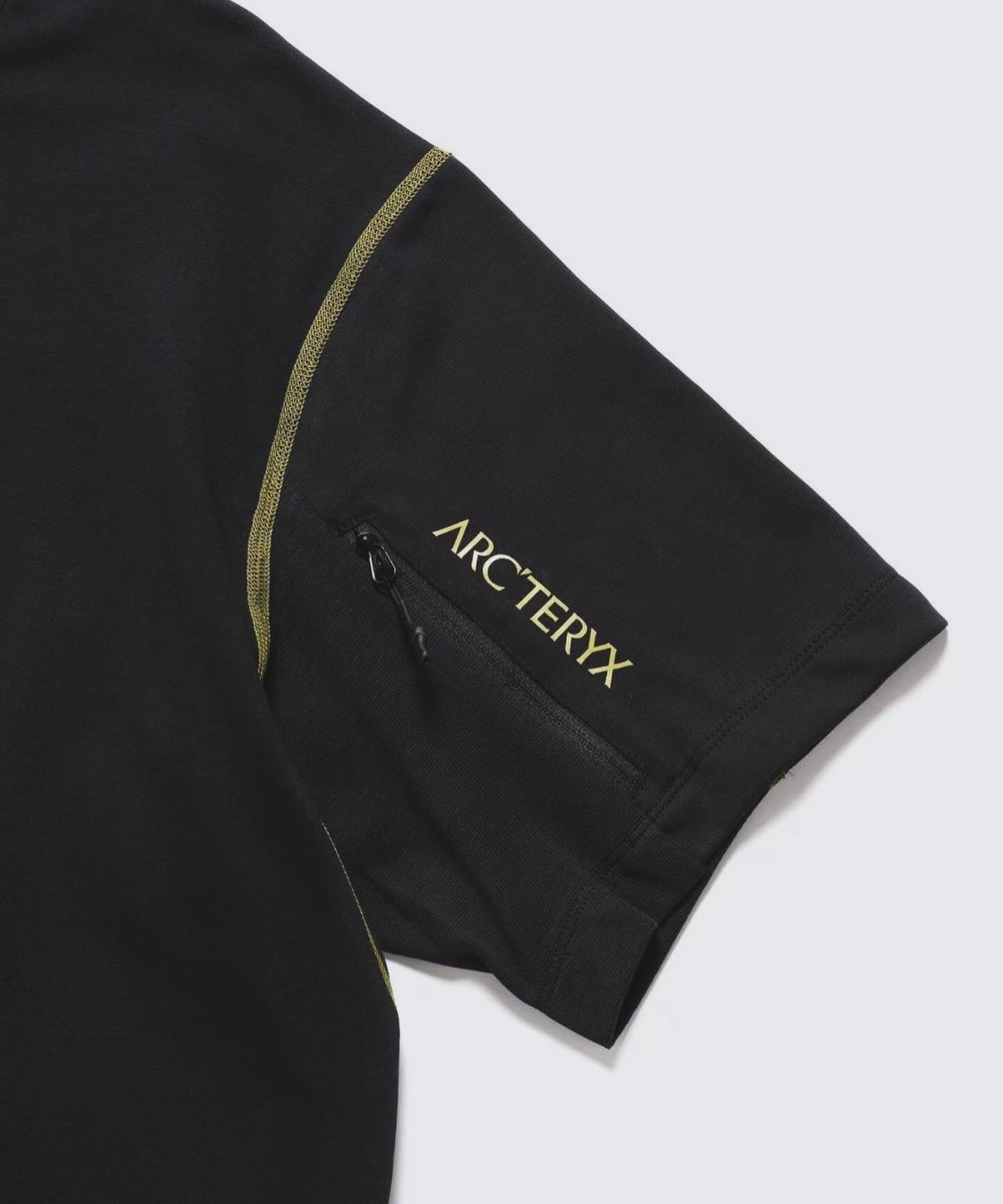 Arcteryx 吸汗速乾tee
