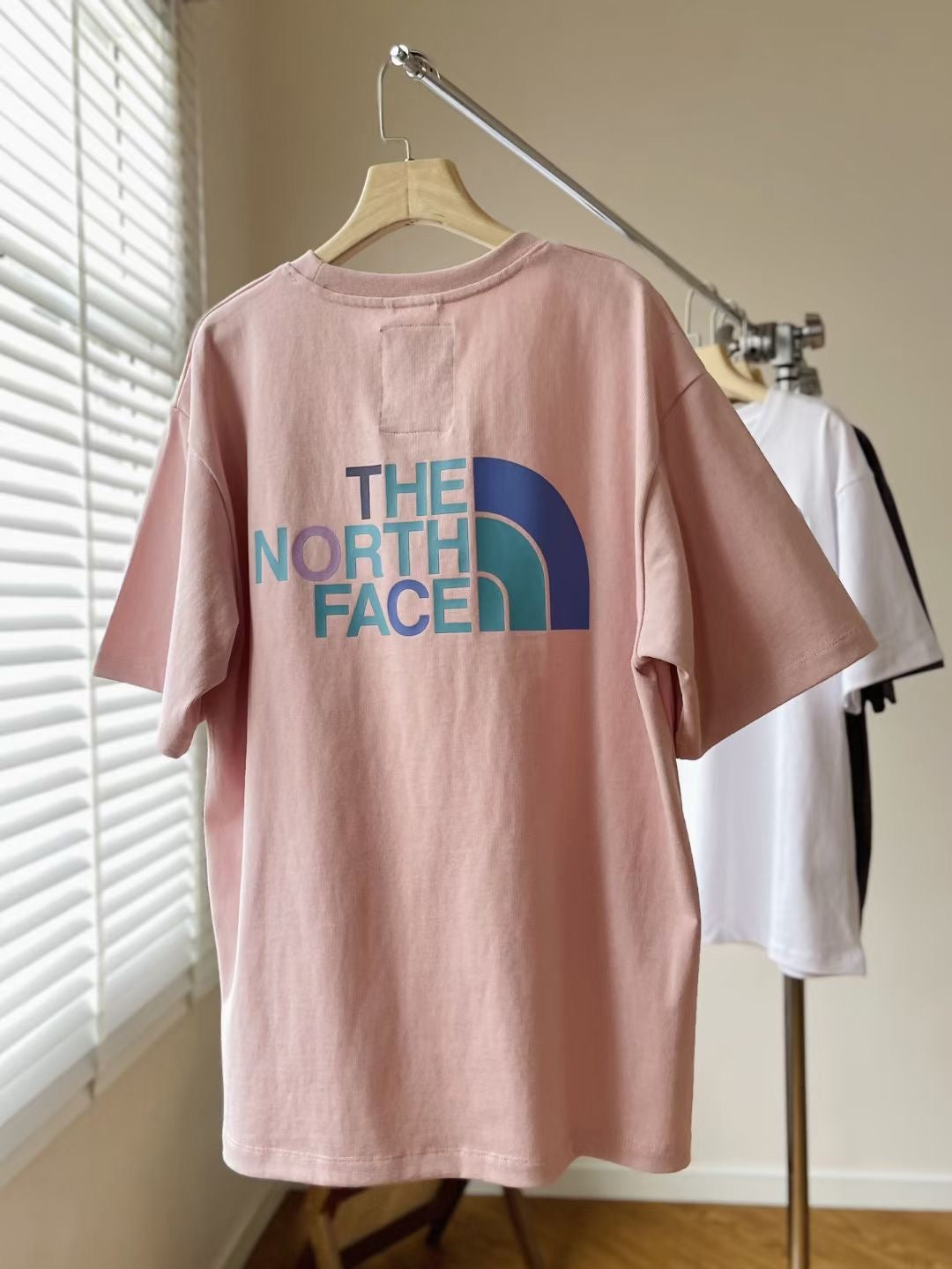 TNF Clot 刺繡tee