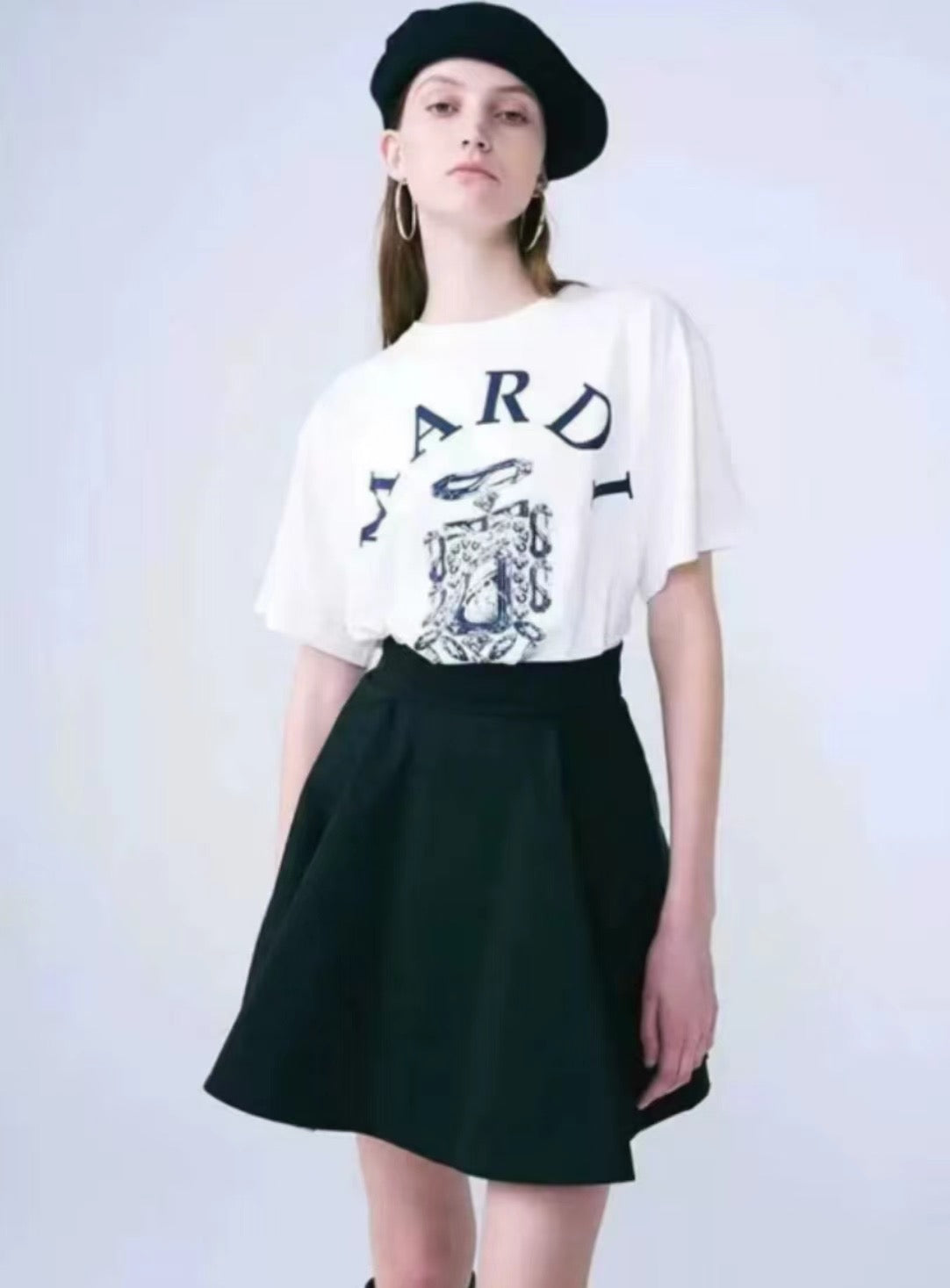 Mardi Mercredi 香水logo tee