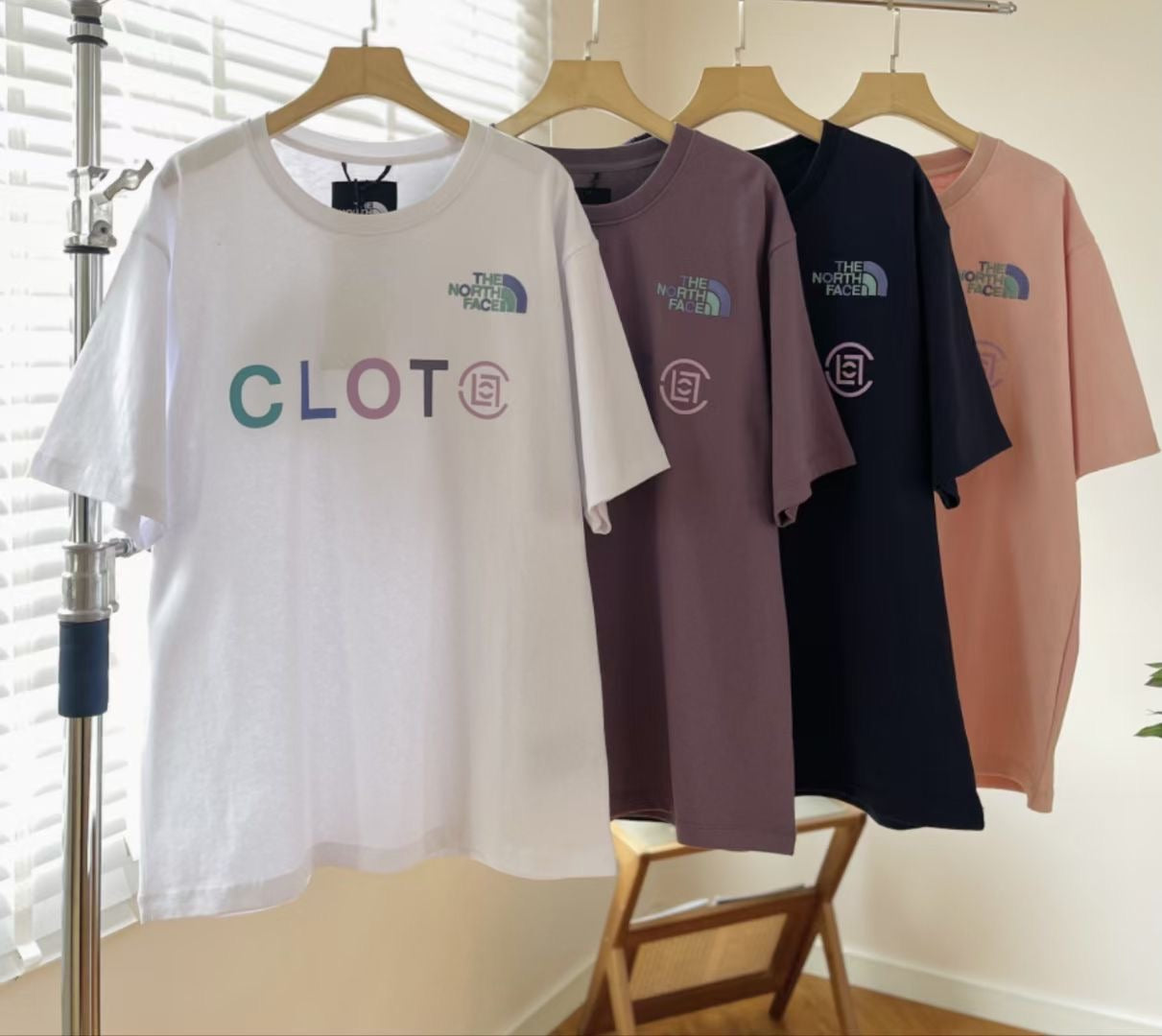 TNF Clot 刺繡tee