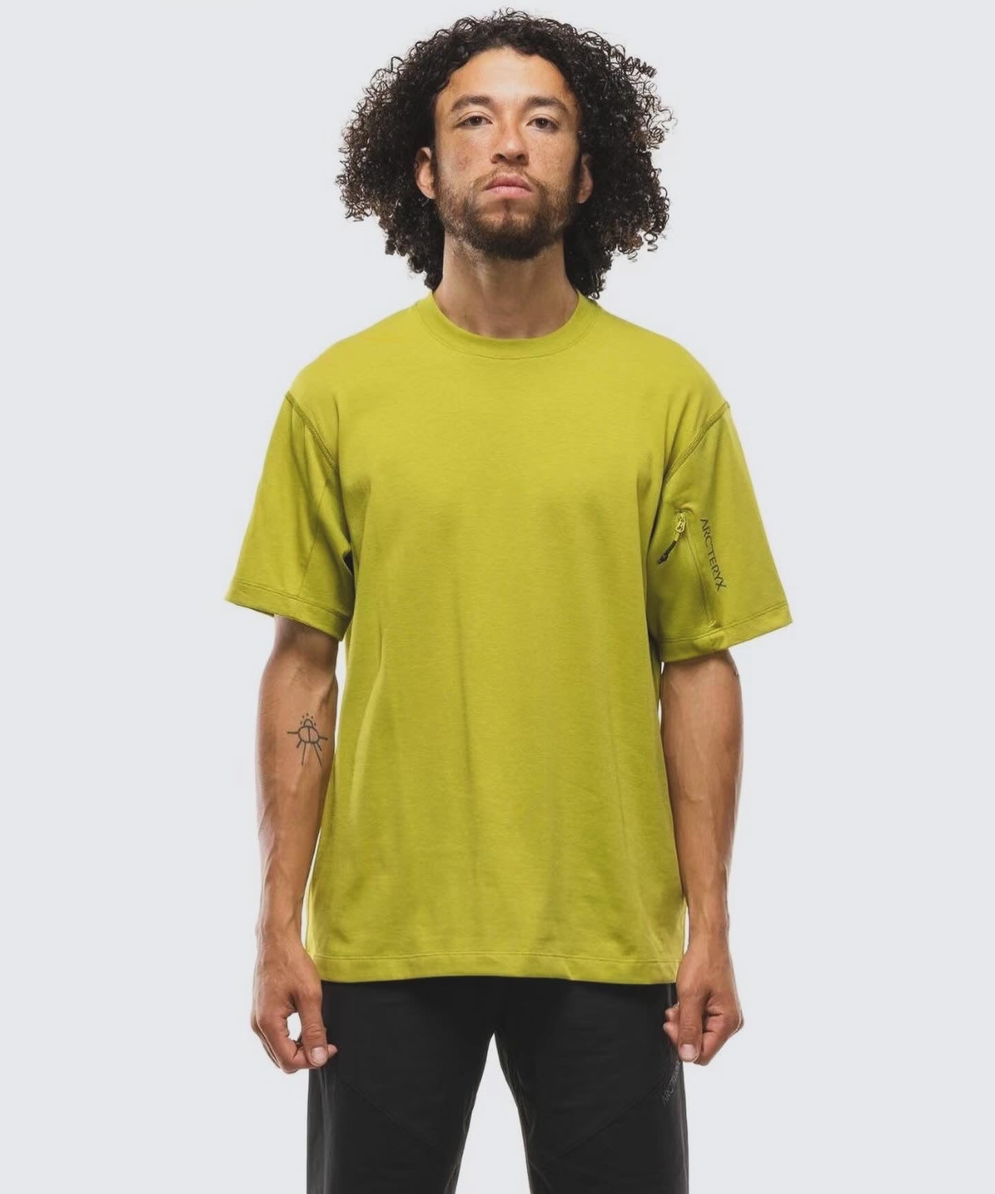 Arcteryx 吸汗速乾tee