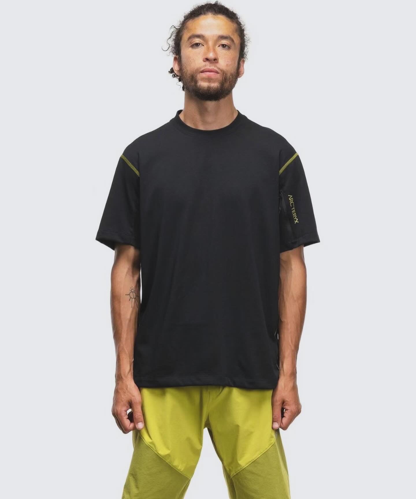 Arcteryx 吸汗速乾tee