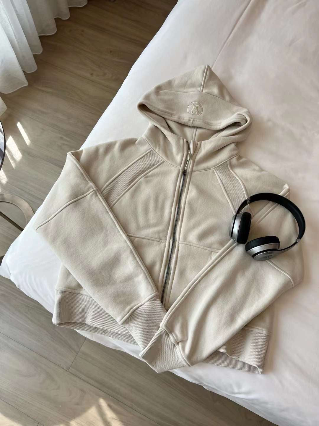 Lululemon hoodies jacket