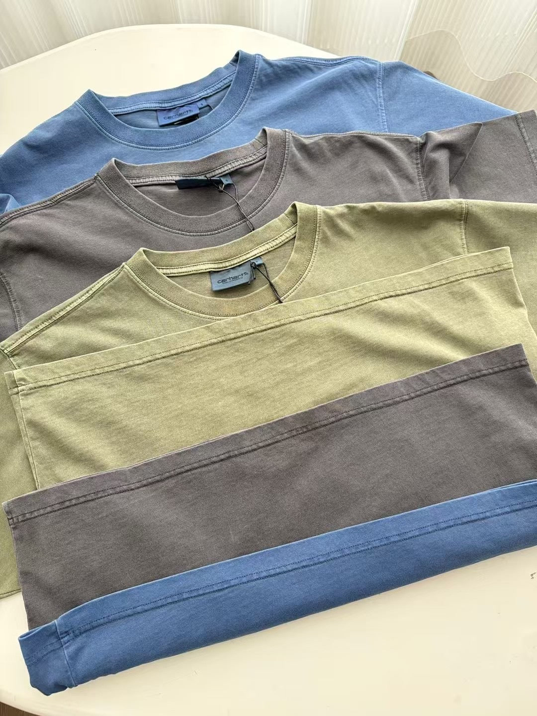 Carhartt 洗水字母tee