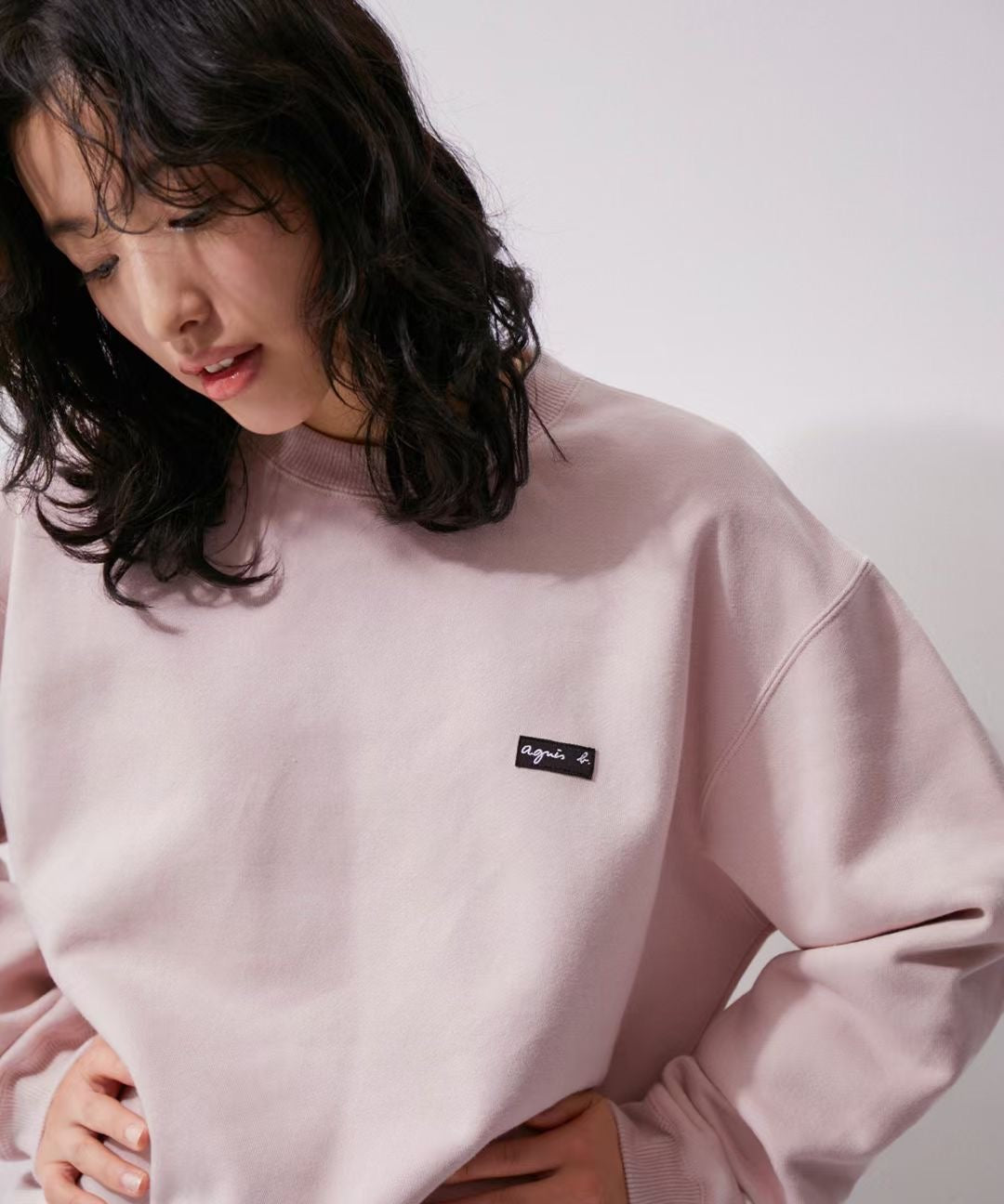 Agnes b 刺繡圓領衛衣