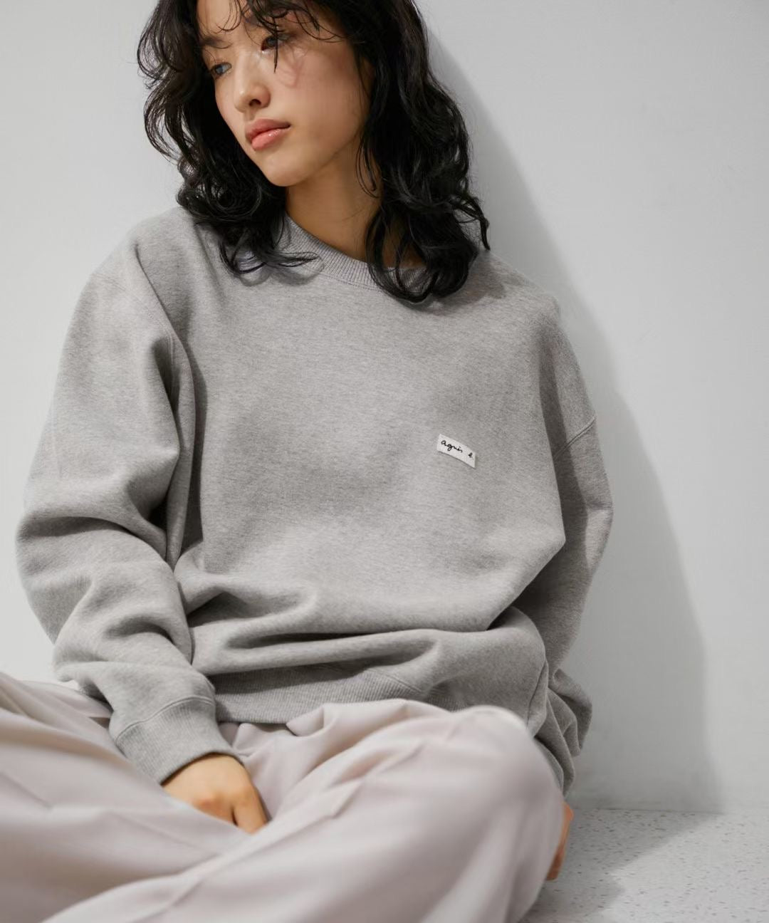 Agnes b 刺繡圓領衛衣
