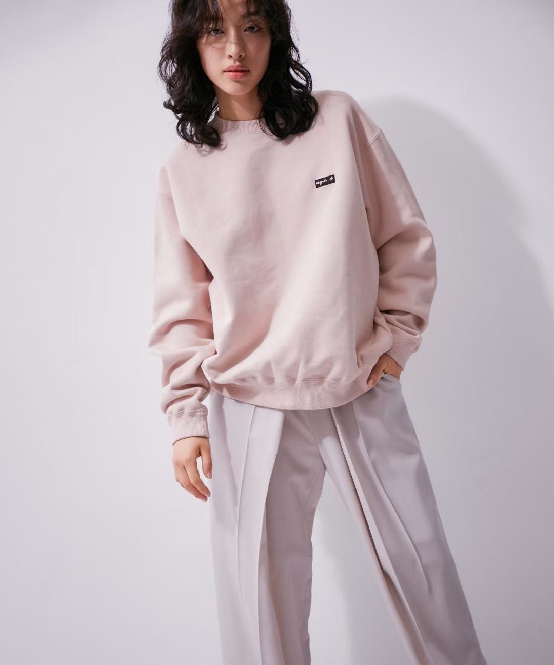 Agnes b 刺繡圓領衛衣