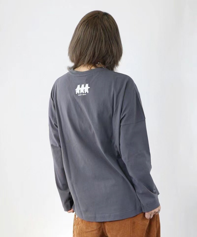 Scolar dancing Kuma bear tee