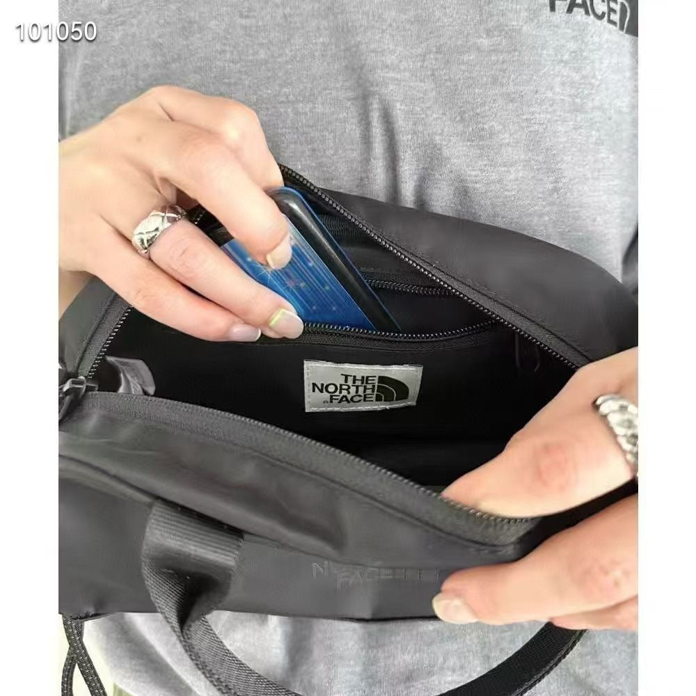 TNF 手挽斜咩袋