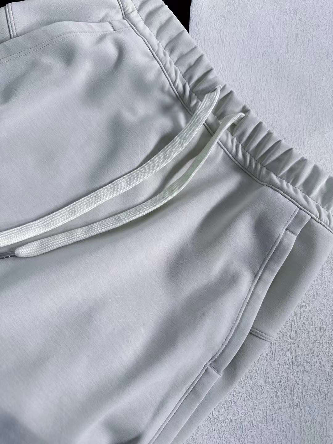 Lululemon 半折裙