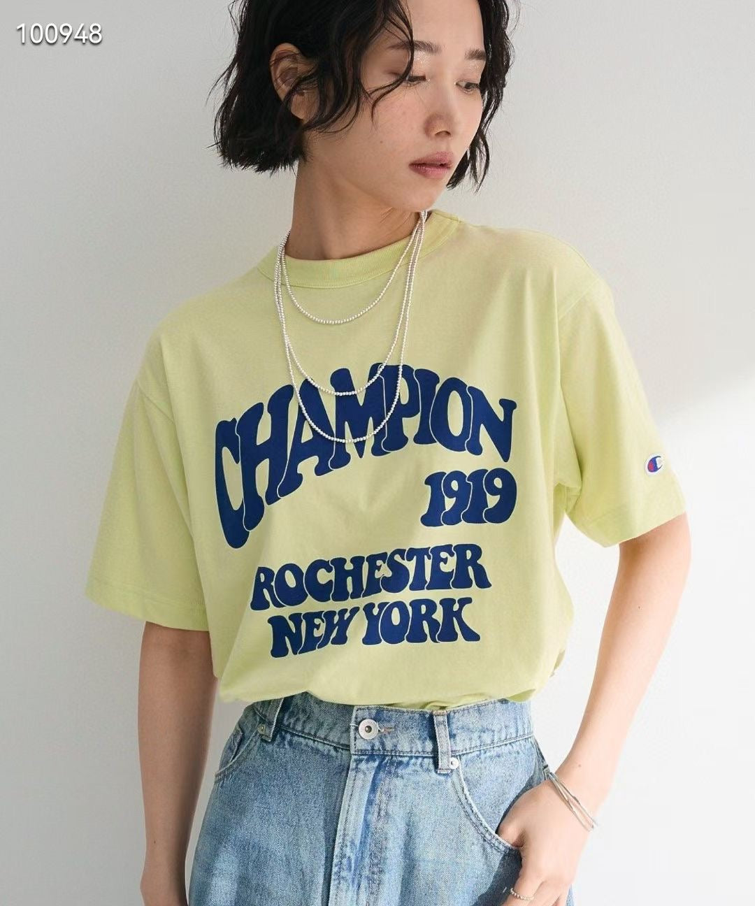 Champion 字母tee