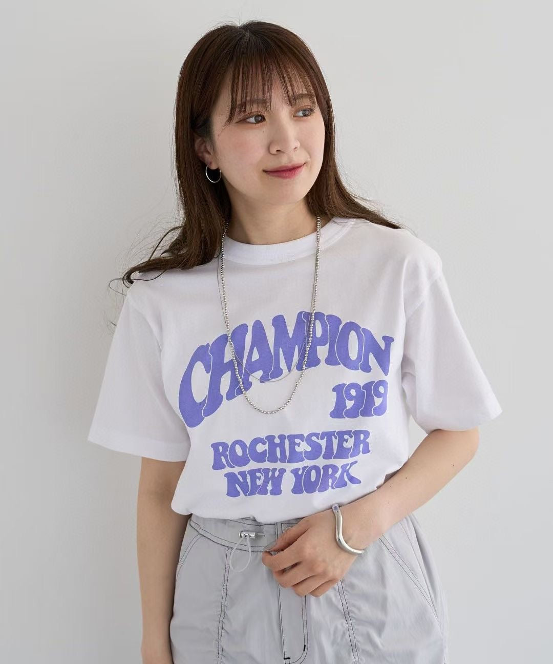 Champion 字母tee