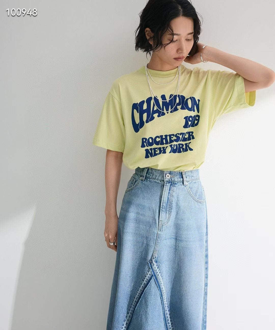 Champion 字母tee