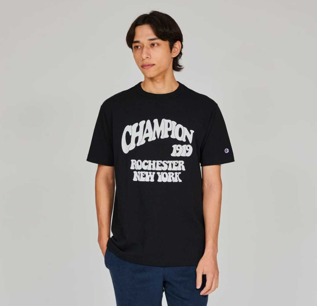 Champion 字母tee