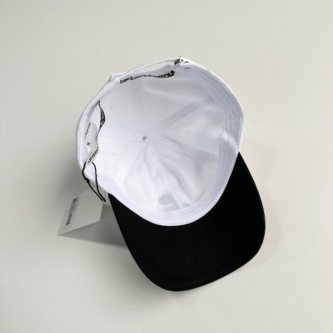 Rest & recreation 撞色帽