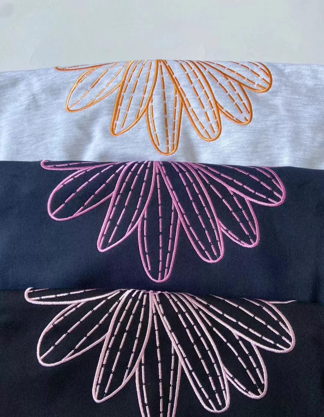 Mardi mercredi 刺繡衛衣