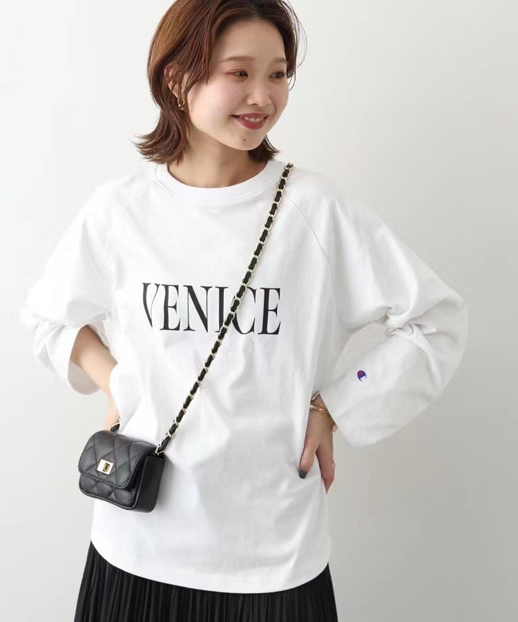Champion logo tee