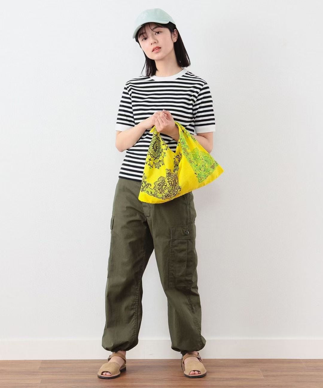Beams boy 撞色間條tee