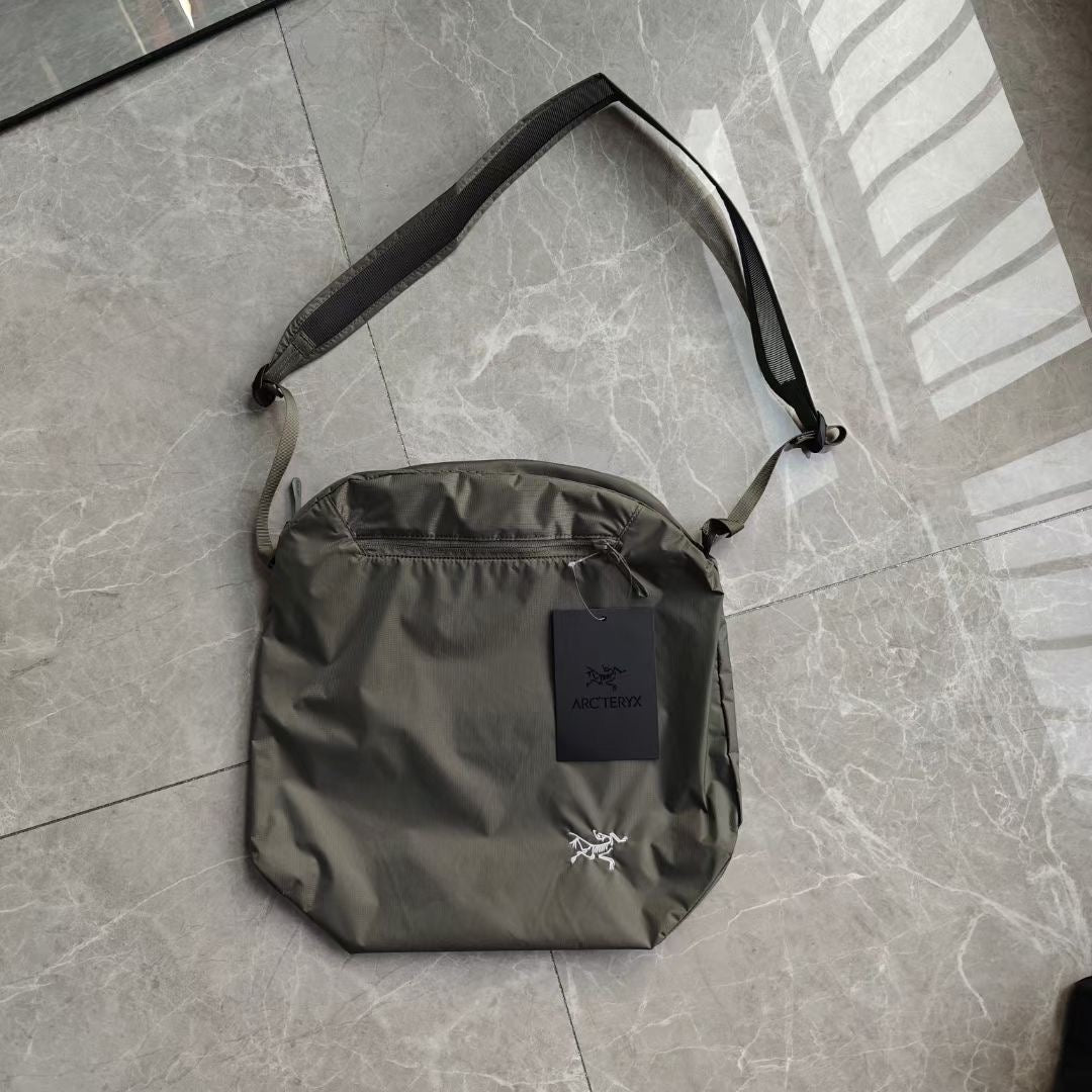 ARC’TERYX tote bag