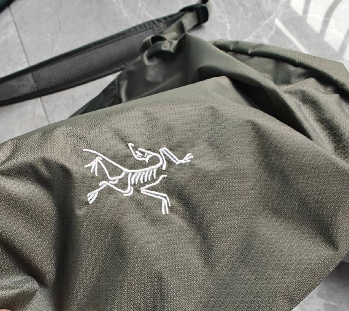ARC’TERYX tote bag