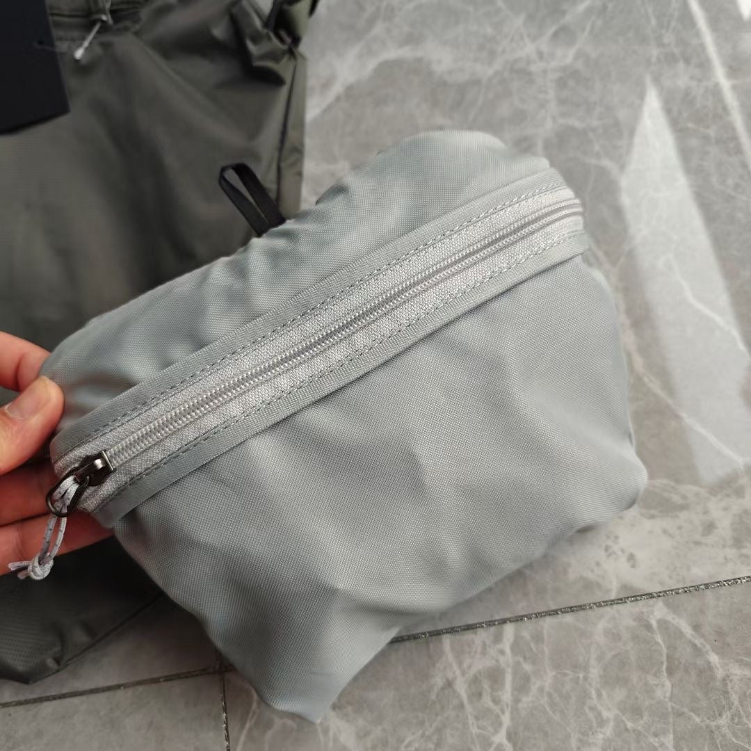ARC’TERYX tote bag