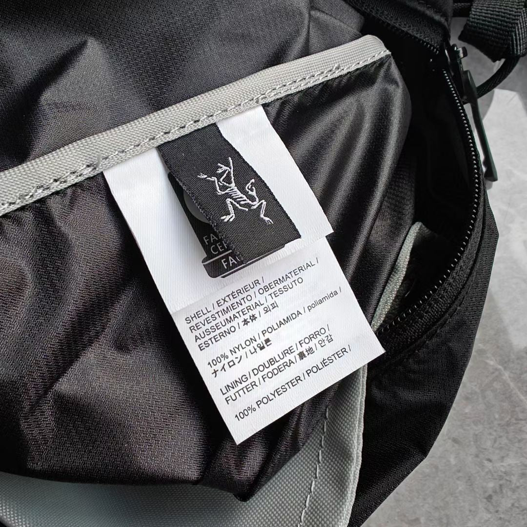 ARC’TERYX tote bag