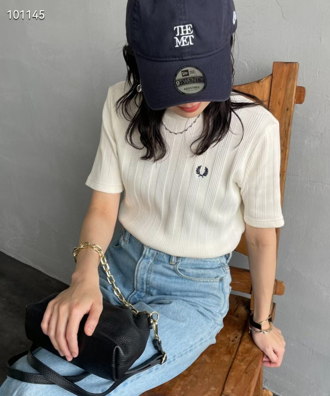 Free perry 羅紋料logo tee