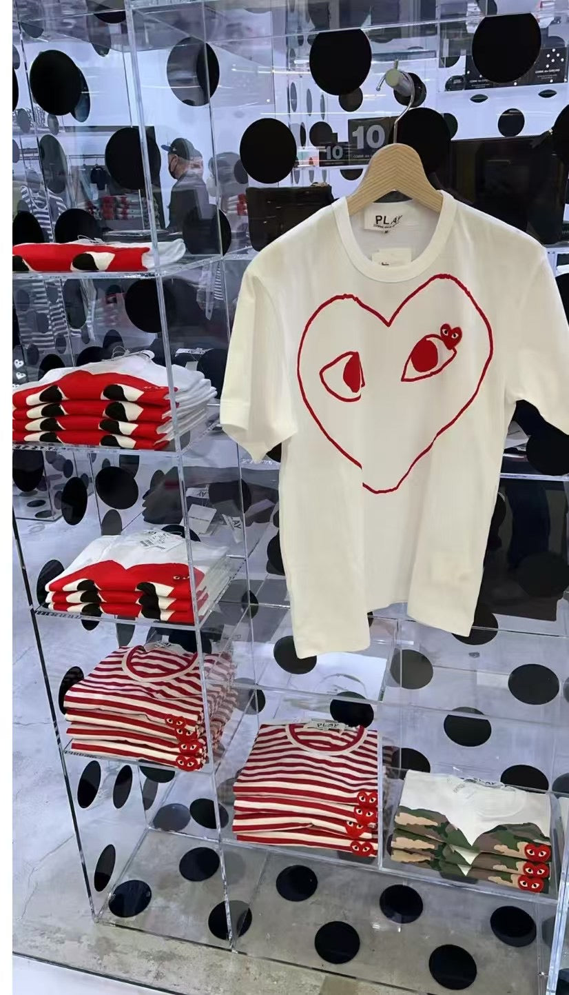 CDG play 心心logo tee