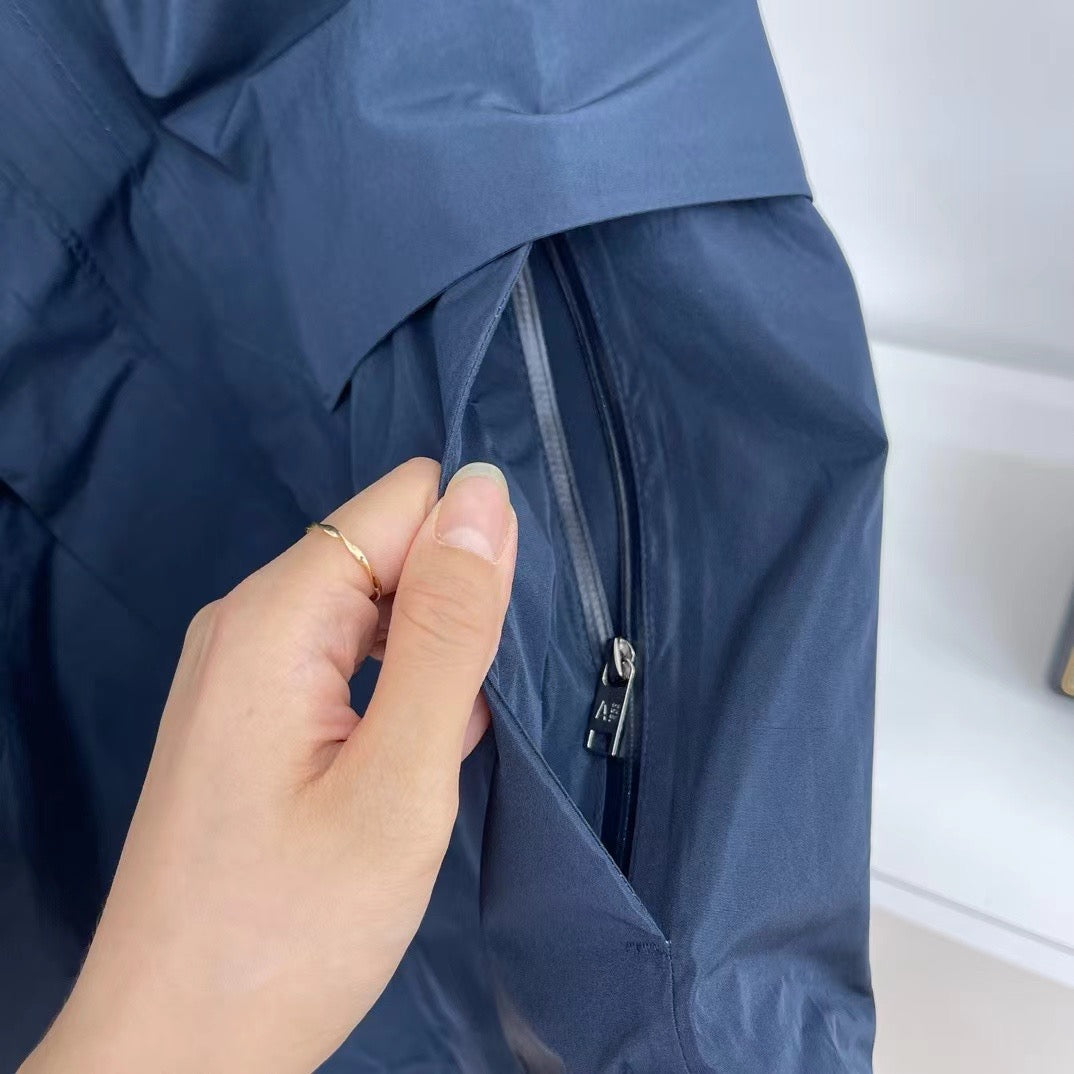 Aigle 男裝Gore tex防水有帽外套