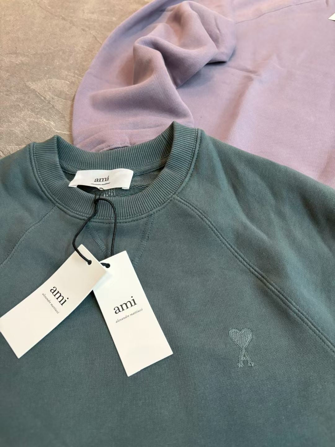 Ami 刺繡衛衣