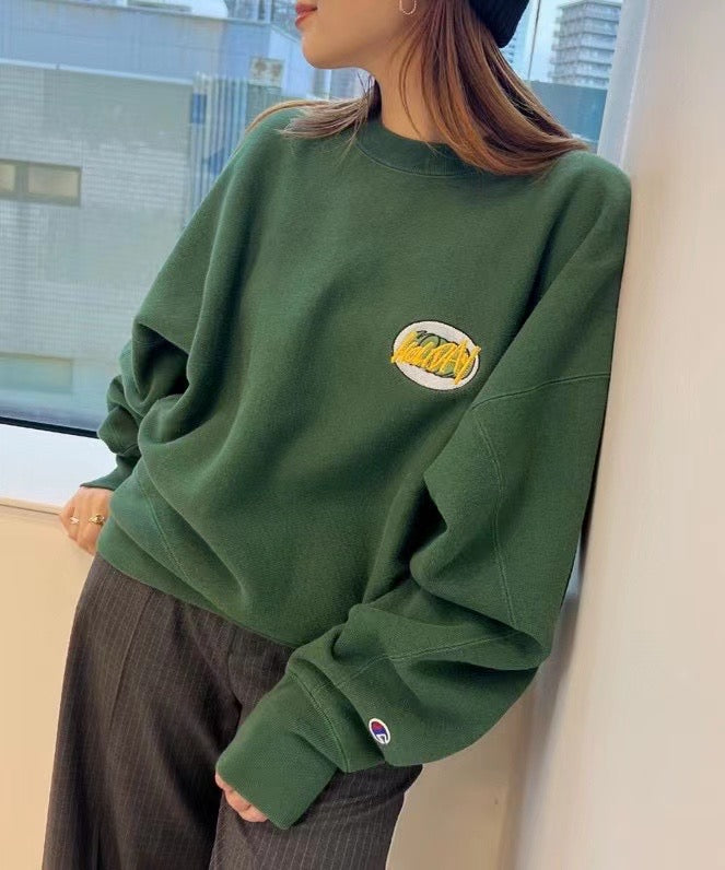 Champion 剌繡襟章圓領衛衣