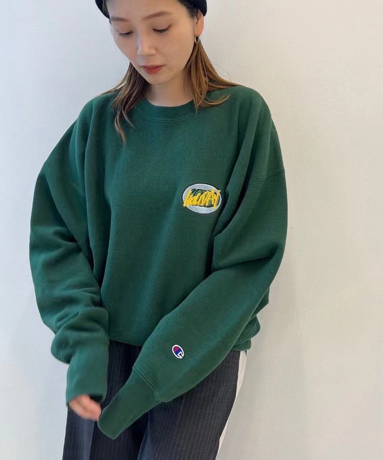 Champion 剌繡襟章圓領衛衣