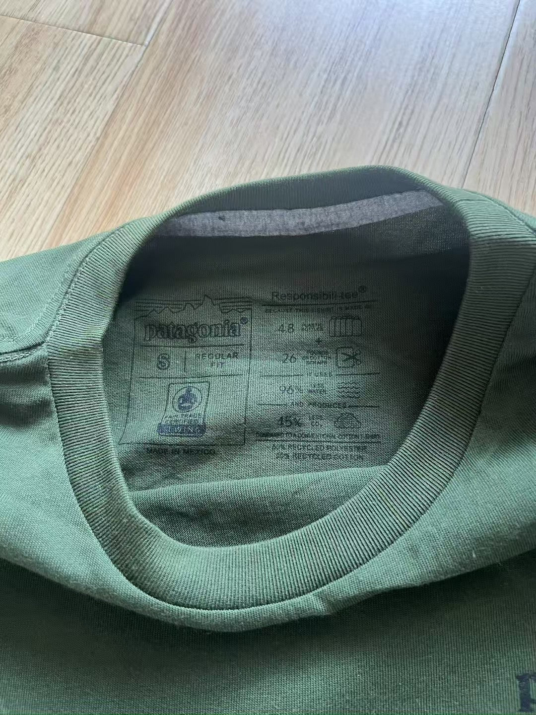 Patagonia logo tee