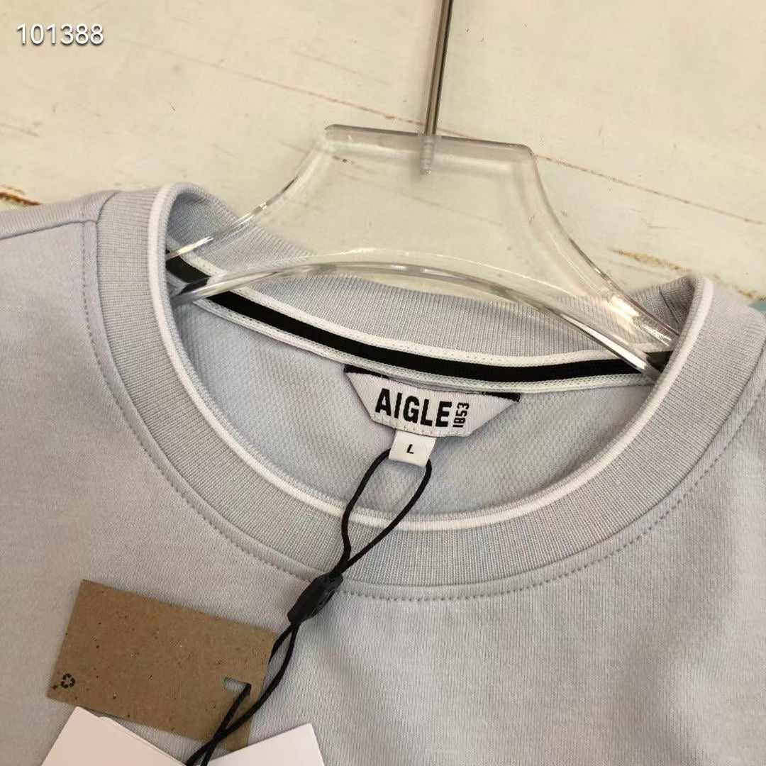 Aigle淨色tee