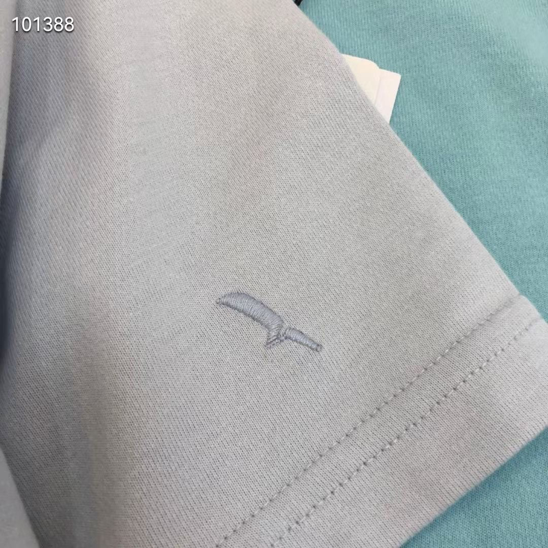 Aigle淨色tee