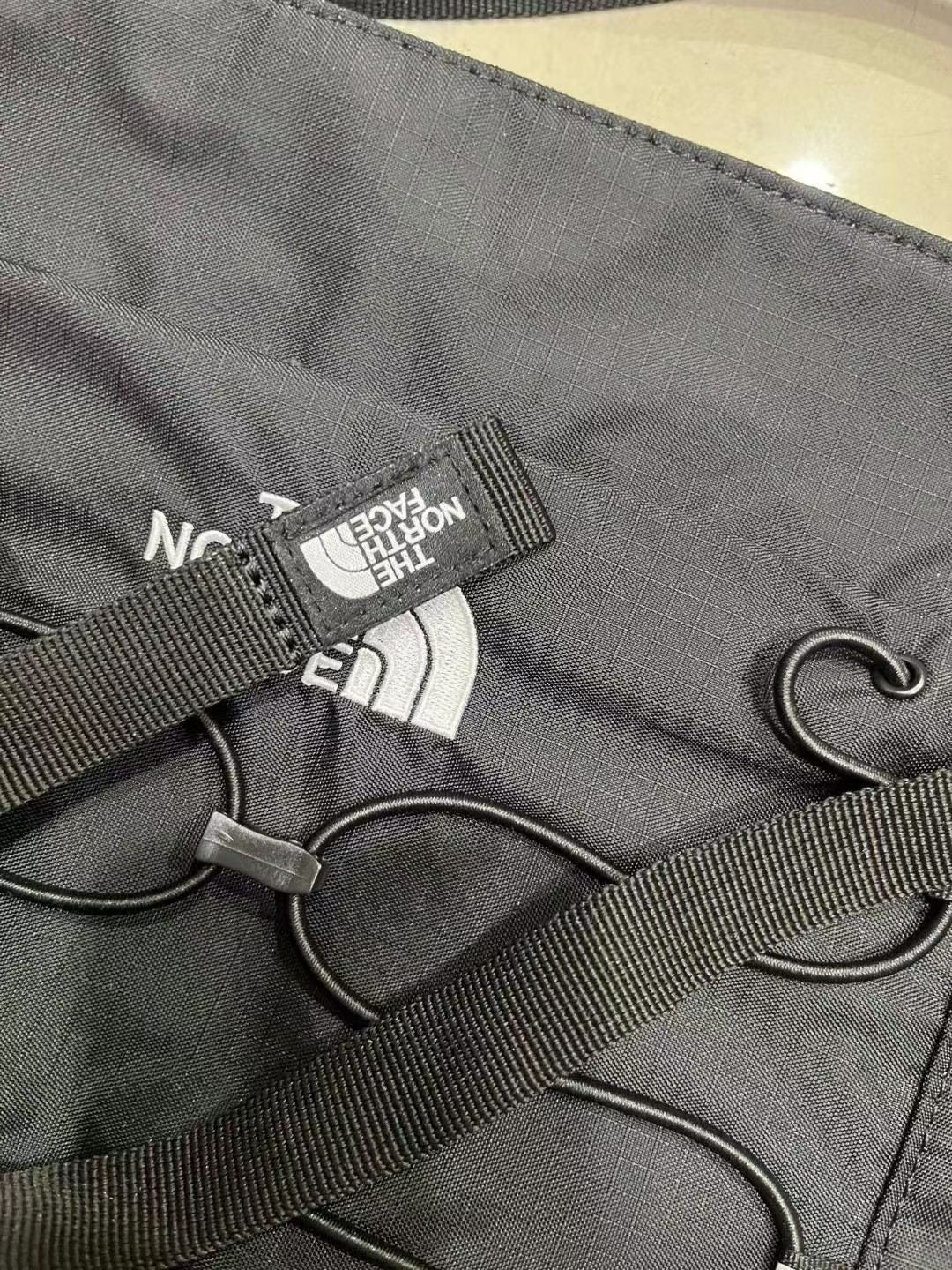 The North Face 防水斜咩袋