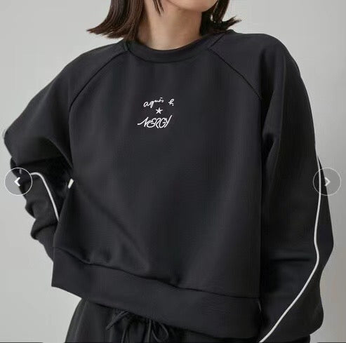 Agnes b logo 衛衣