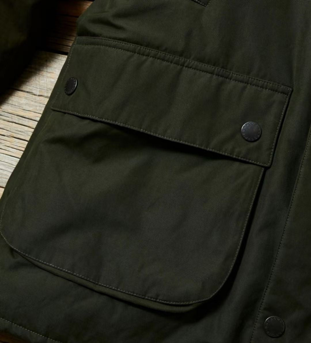 Barbour 薄棉外套