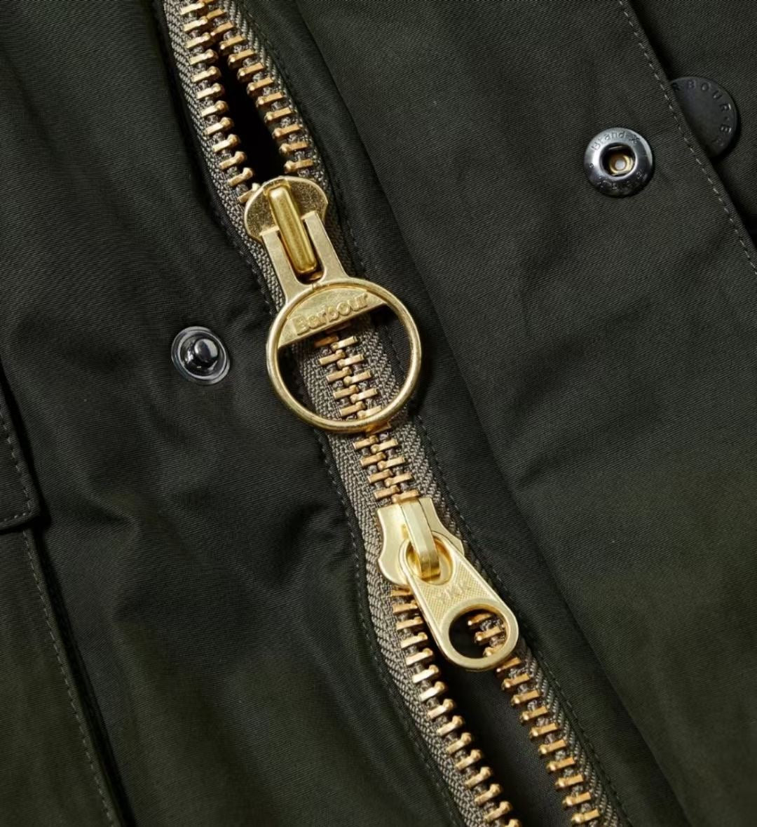 Barbour 薄棉外套