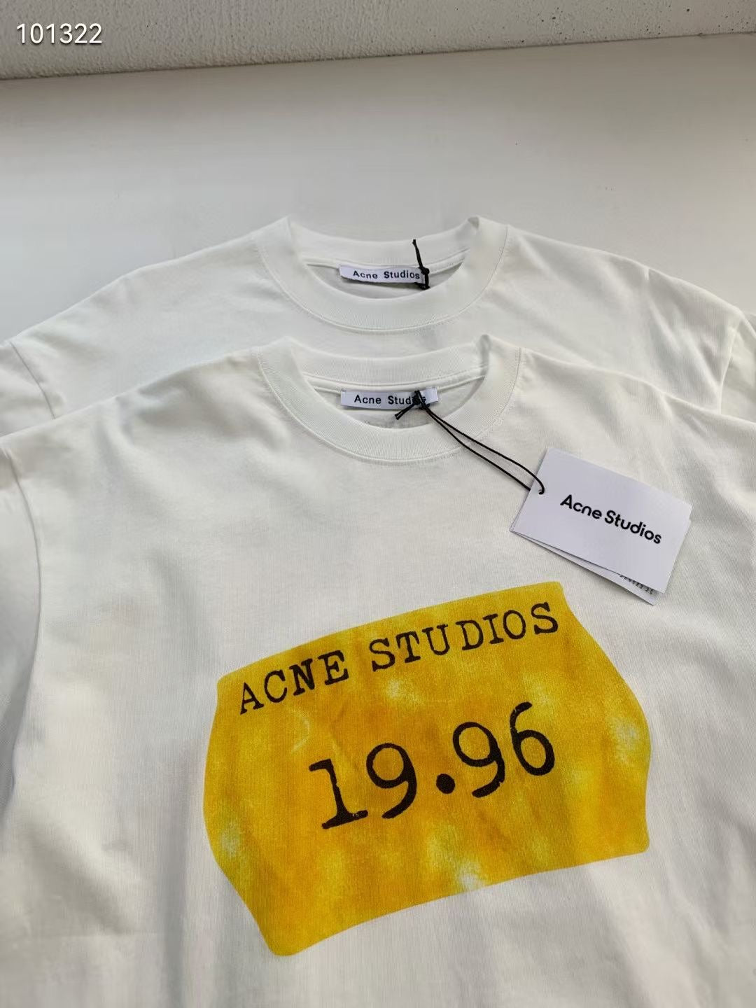 Acne studios 印花字母tee