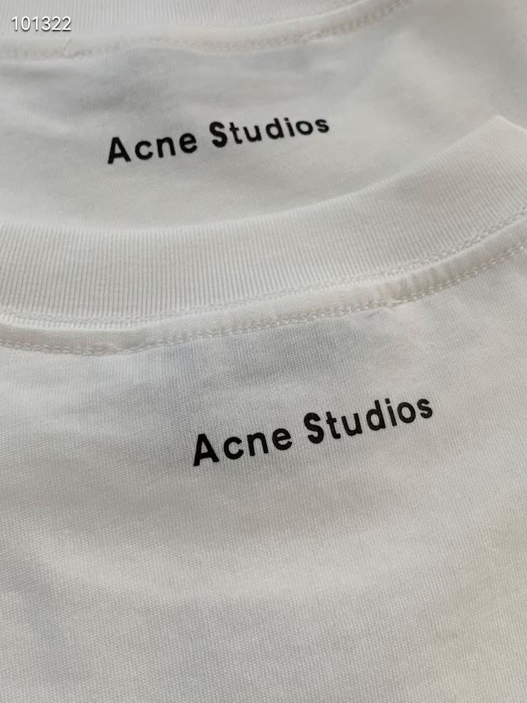 Acne studios 印花字母tee