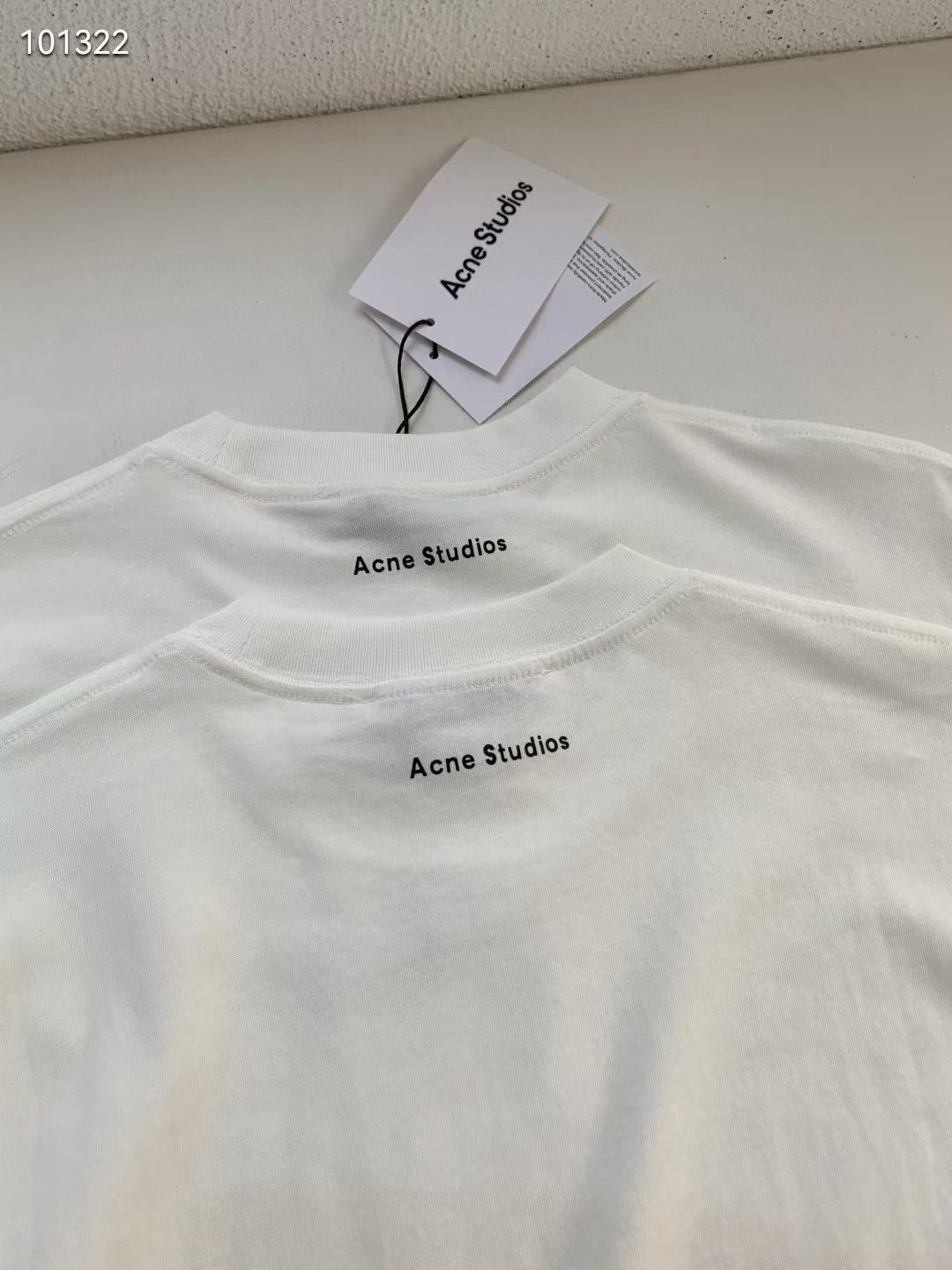 Acne studios 印花字母tee