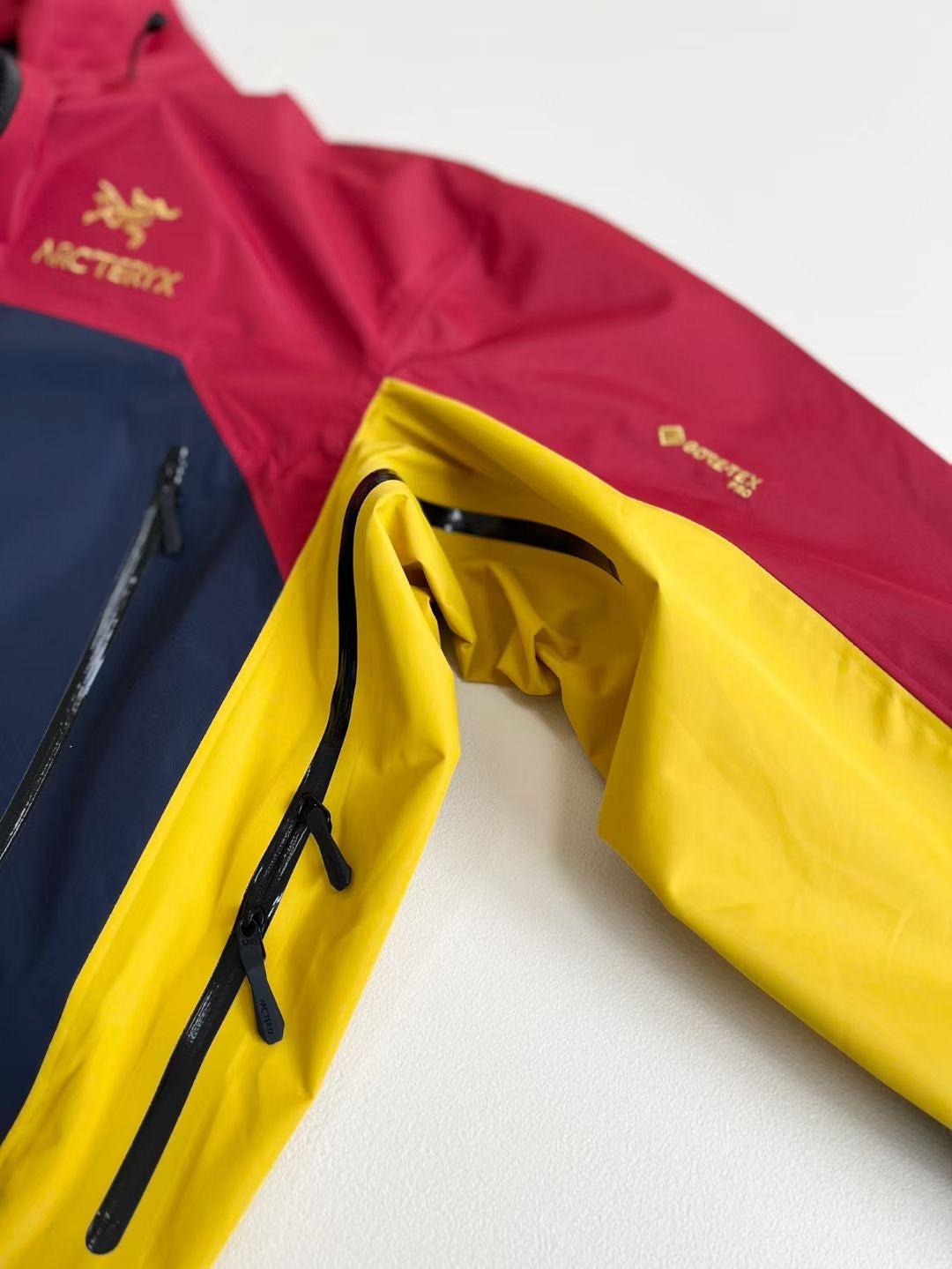 ARC’TERYX 23ss防水外套