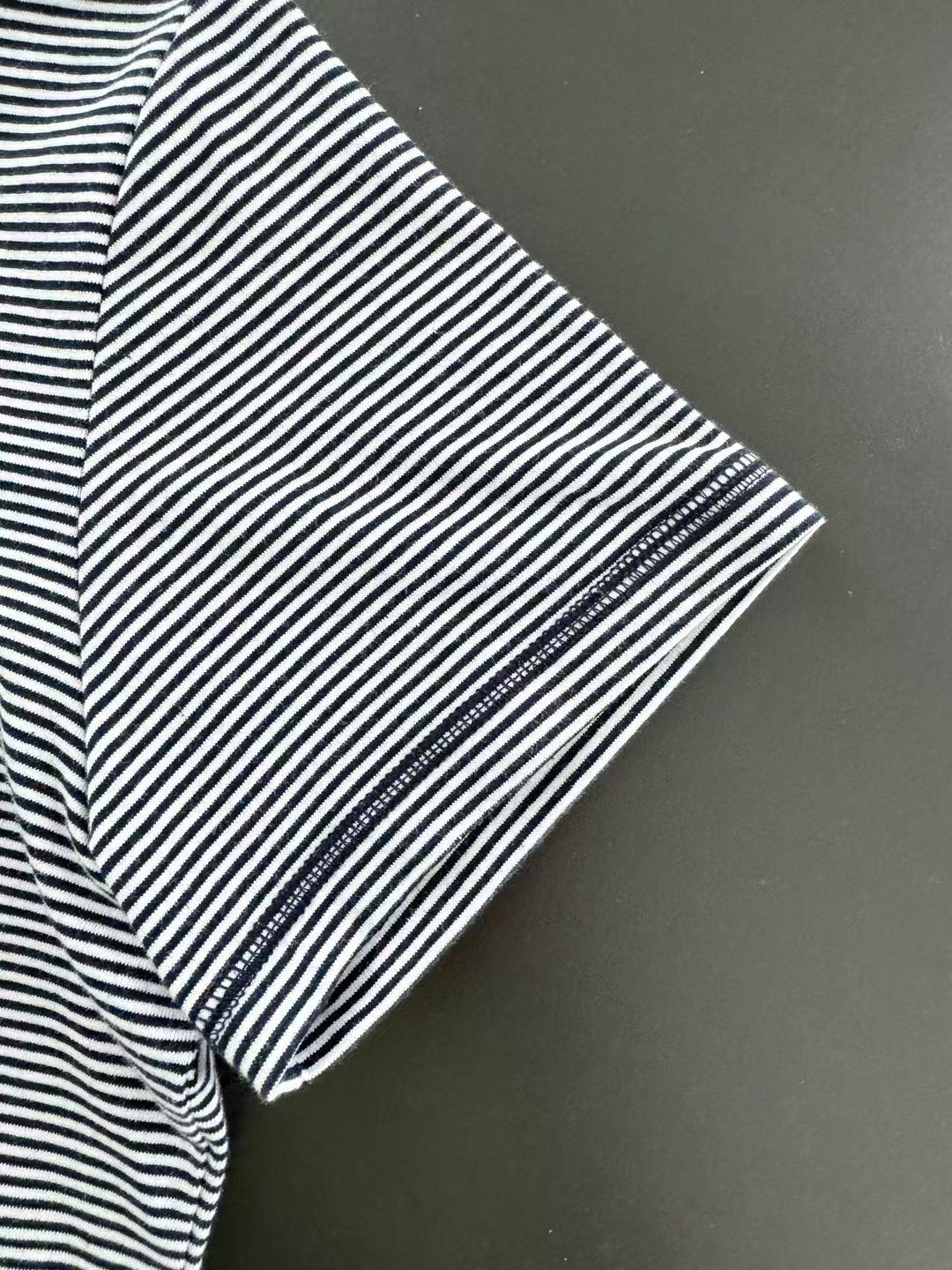Lacoste間條tee