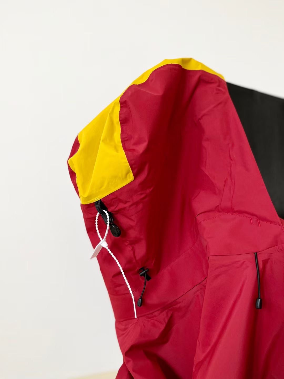 ARC’TERYX 23ss防水外套