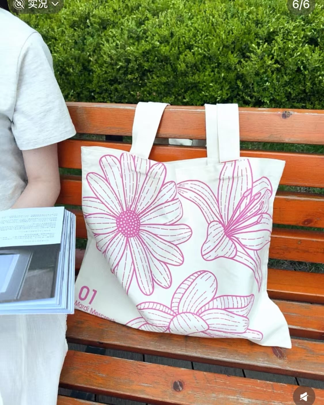 Mardi mercredi tote bag