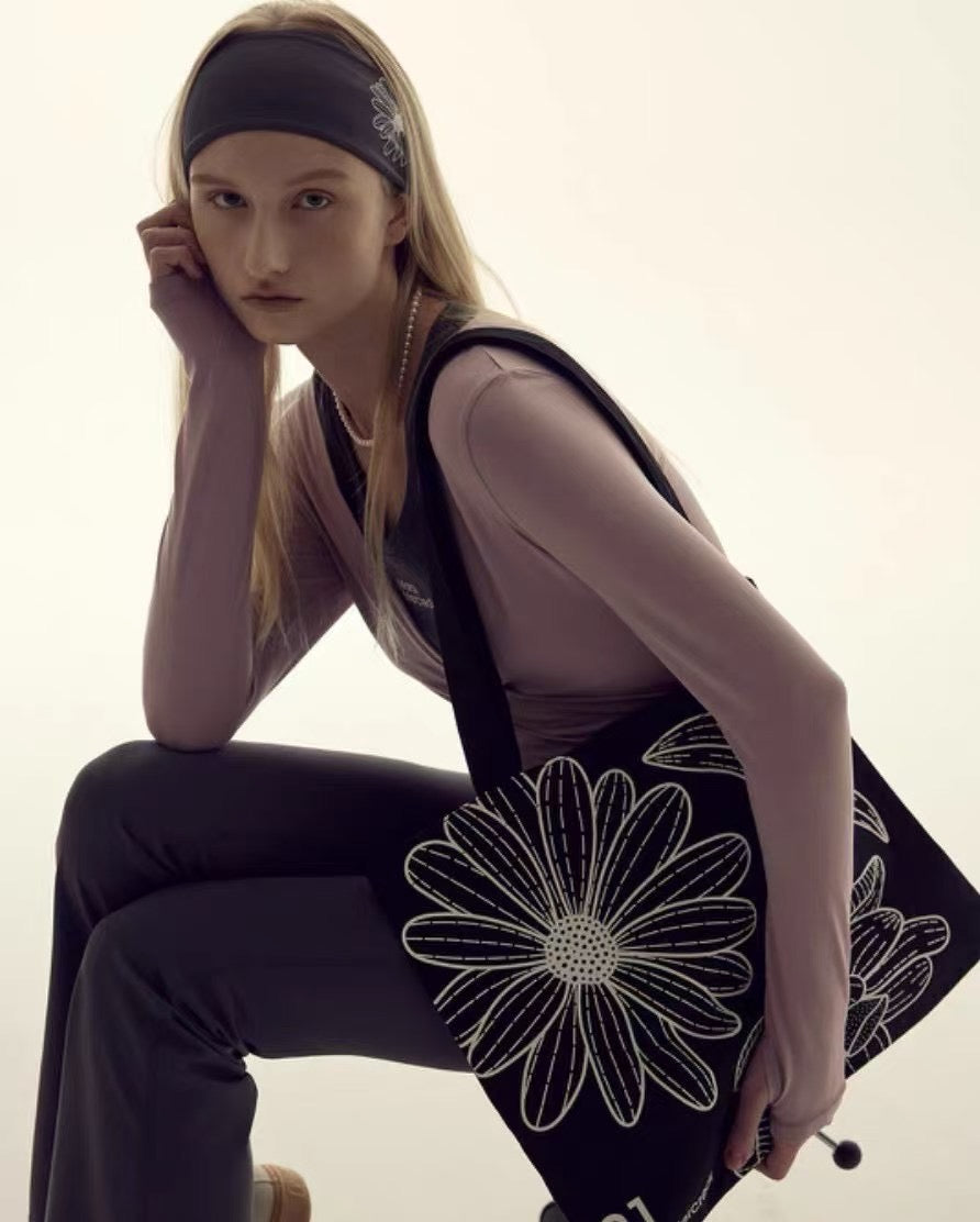 Mardi mercredi tote bag