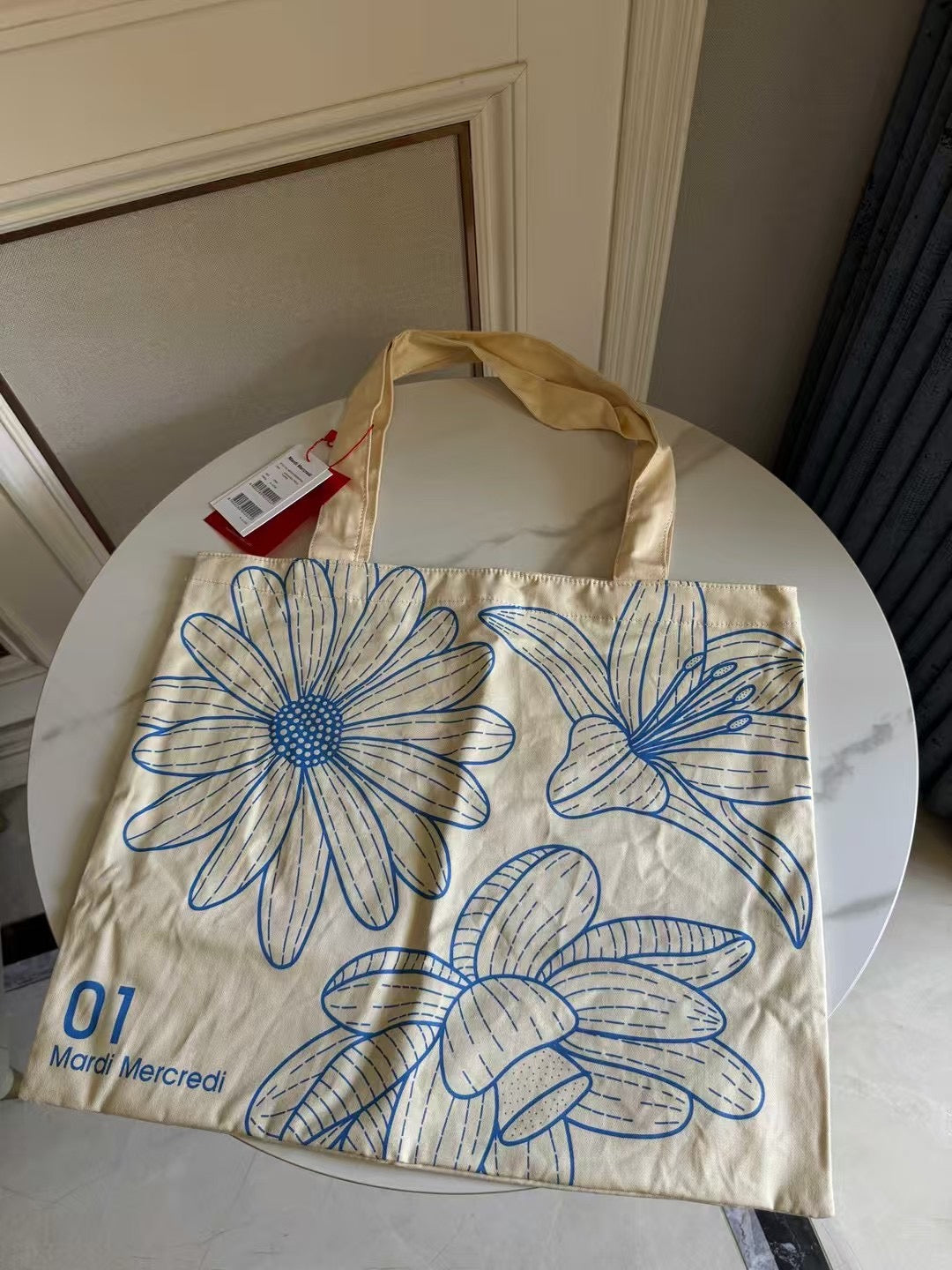 Mardi mercredi tote bag