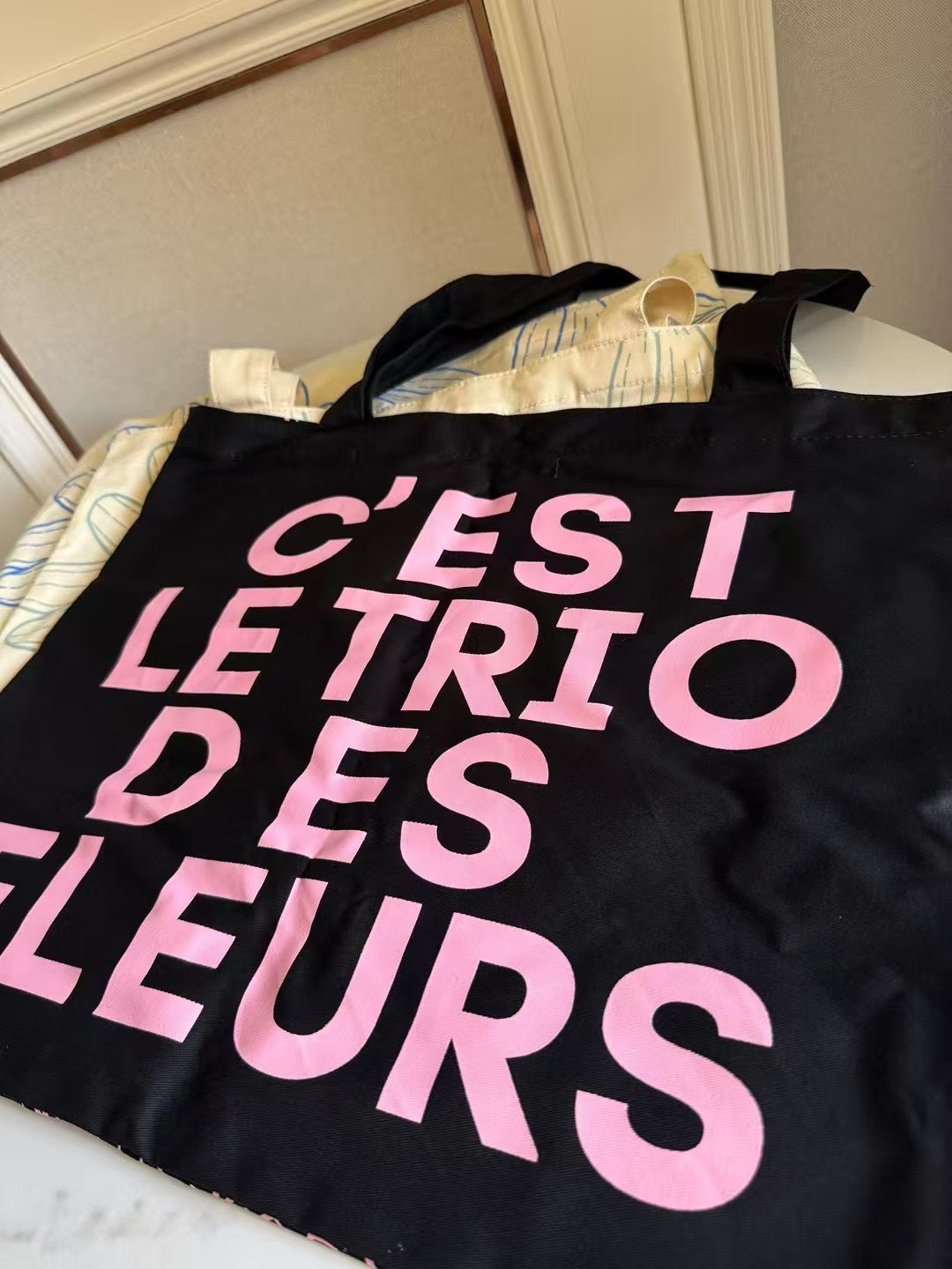 Mardi mercredi tote bag
