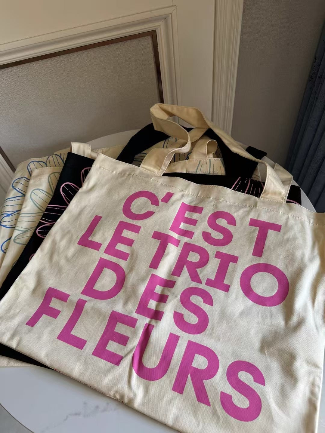 Mardi mercredi tote bag